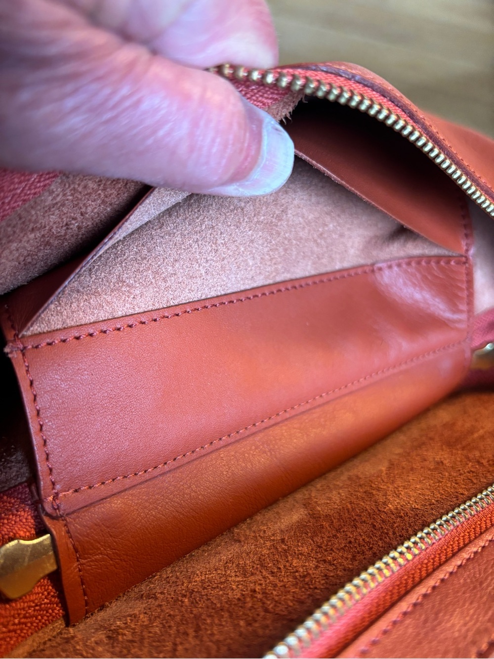 Minor History Radio Crossbody Bag - Picture 10 of 12